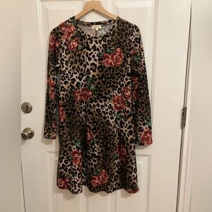 Sweet Pea- leopard print &floral accents dress 
W/pockets